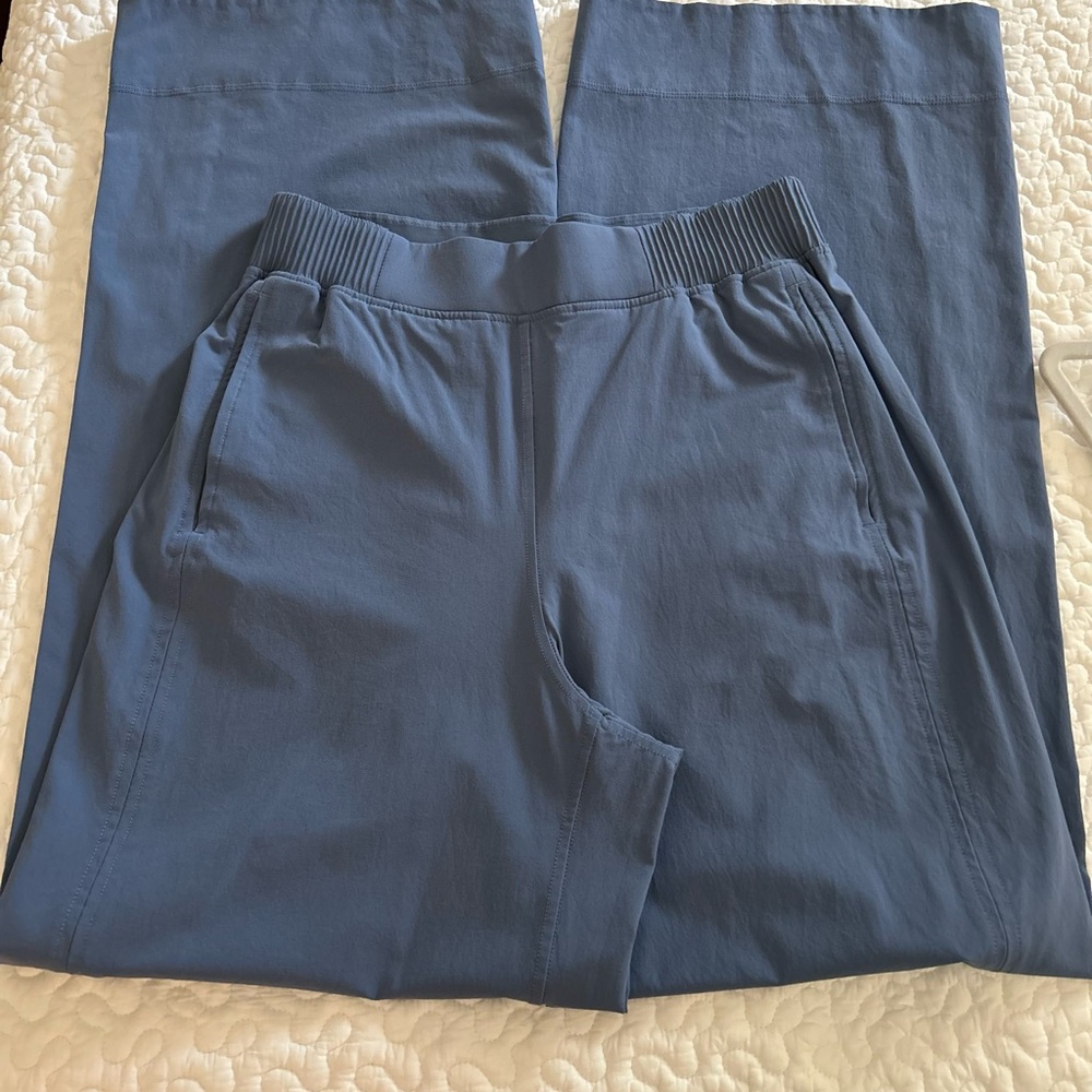 Women’s Lululemon Oasis Blue Wide leg high waist pants